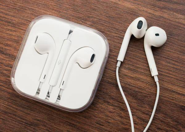 Apple iPhone earpods